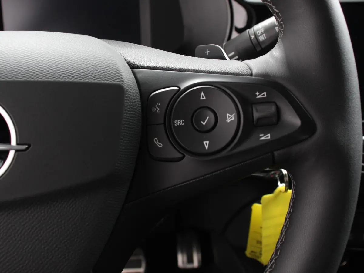 1.2 Turbo 100pk Automaat GS-Line Navigatie Apple Carplay/Android Auto Camera Airco Lichtmetalen Velgen Cruise control