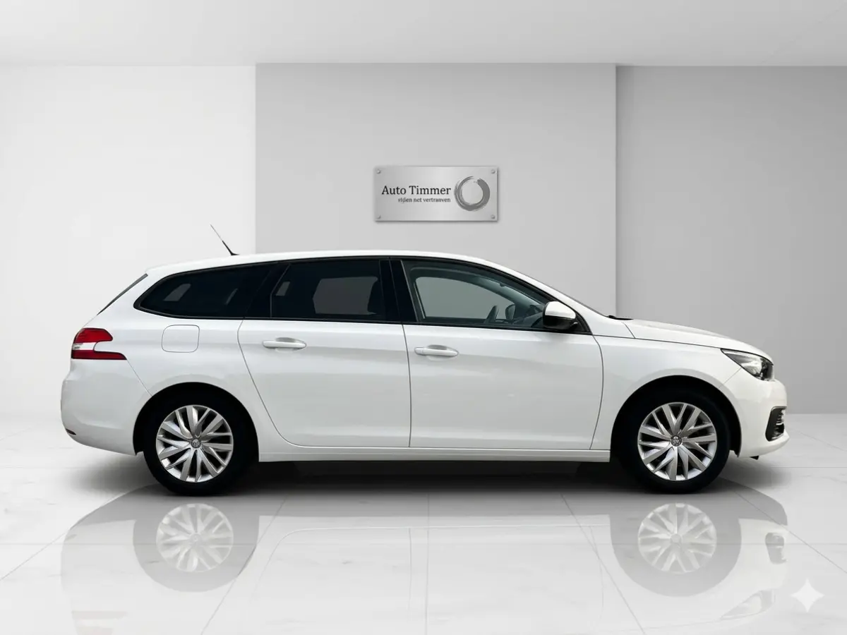 1.2 PureTech Blue Lease Active NAP|LEDEREN BEKLEDING|TREKHAAK|NAVI|CRUISE