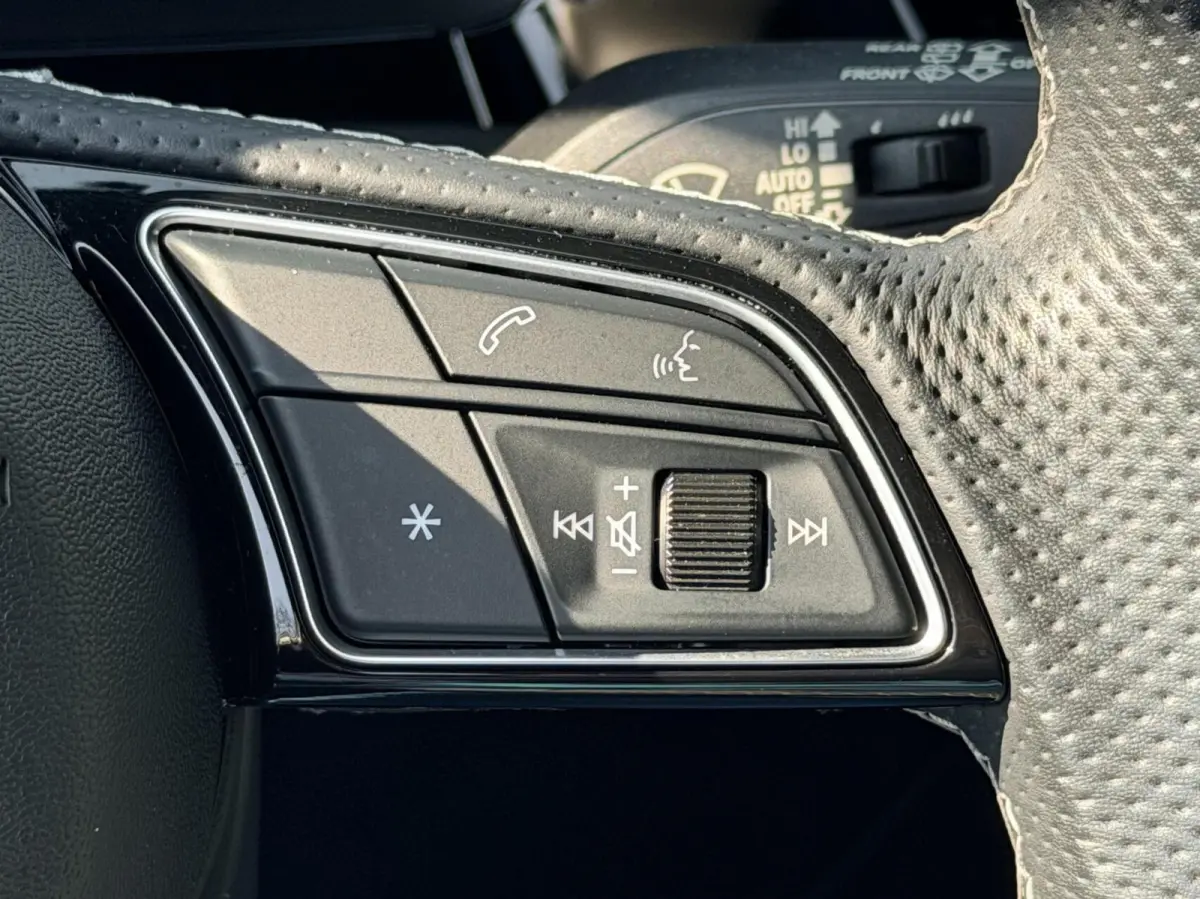 30 TFSI Advanced edition | S-Line | Led | Stoel Verwarming | Sfeer Verlichting