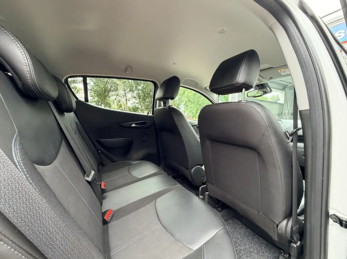 1.0 ecoFLEX Innovation | Airco | Cruise Control | Navigatie