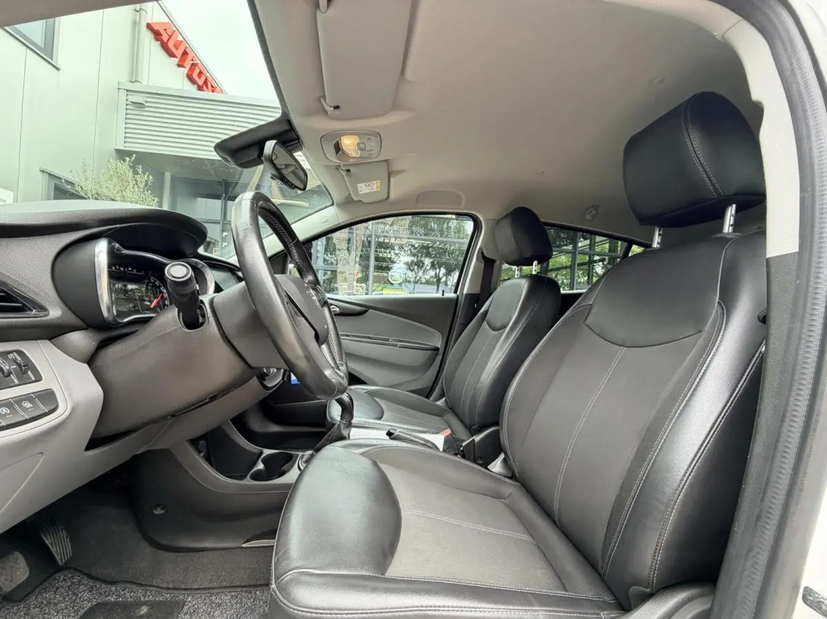 1.0 ecoFLEX Innovation | Airco | Cruise Control | Navigatie