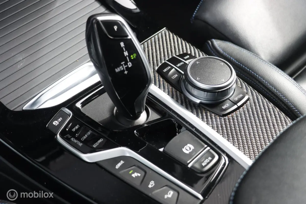 xDrive30e High Executive|M-Seats|PANO|H&K|HUD|Carbon|LED