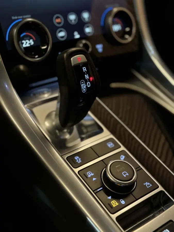 P400e HSE Dynamic|Pano|HUD|23''