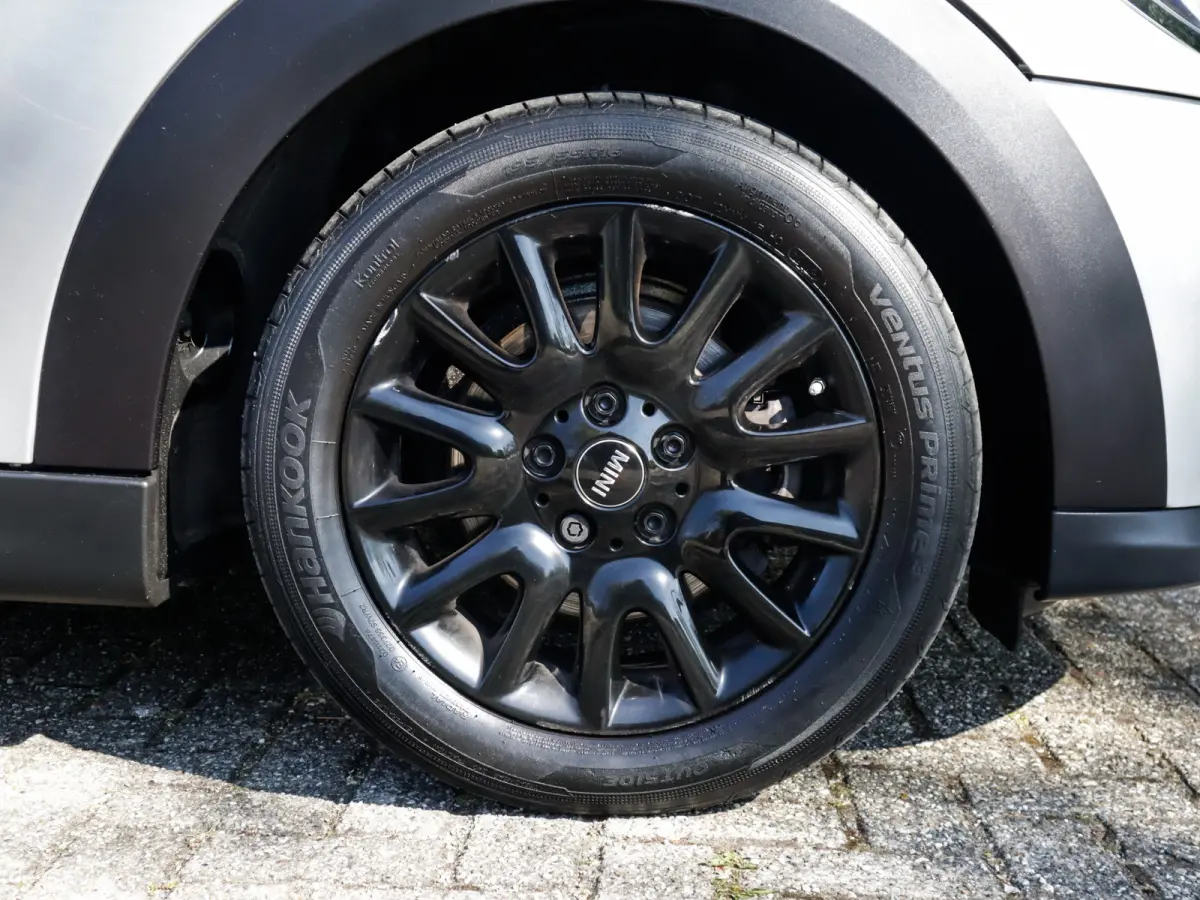 Mini 1.5 Camden Edition 1e-Eig. & Dealer-Onderh. BOVAG-Garantie. NL-Auto.