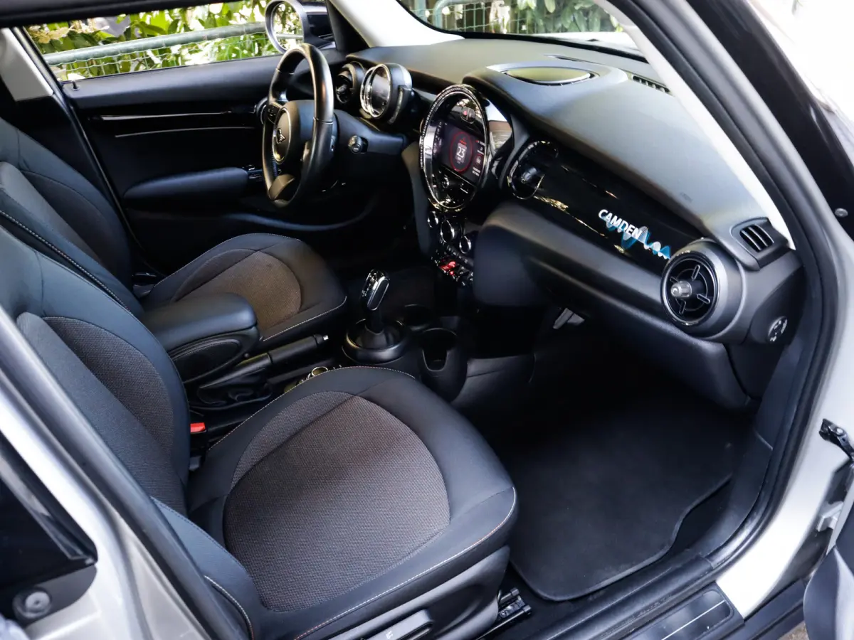 Mini 1.5 Camden Edition 1e-Eig. & Dealer-Onderh. BOVAG-Garantie. NL-Auto.