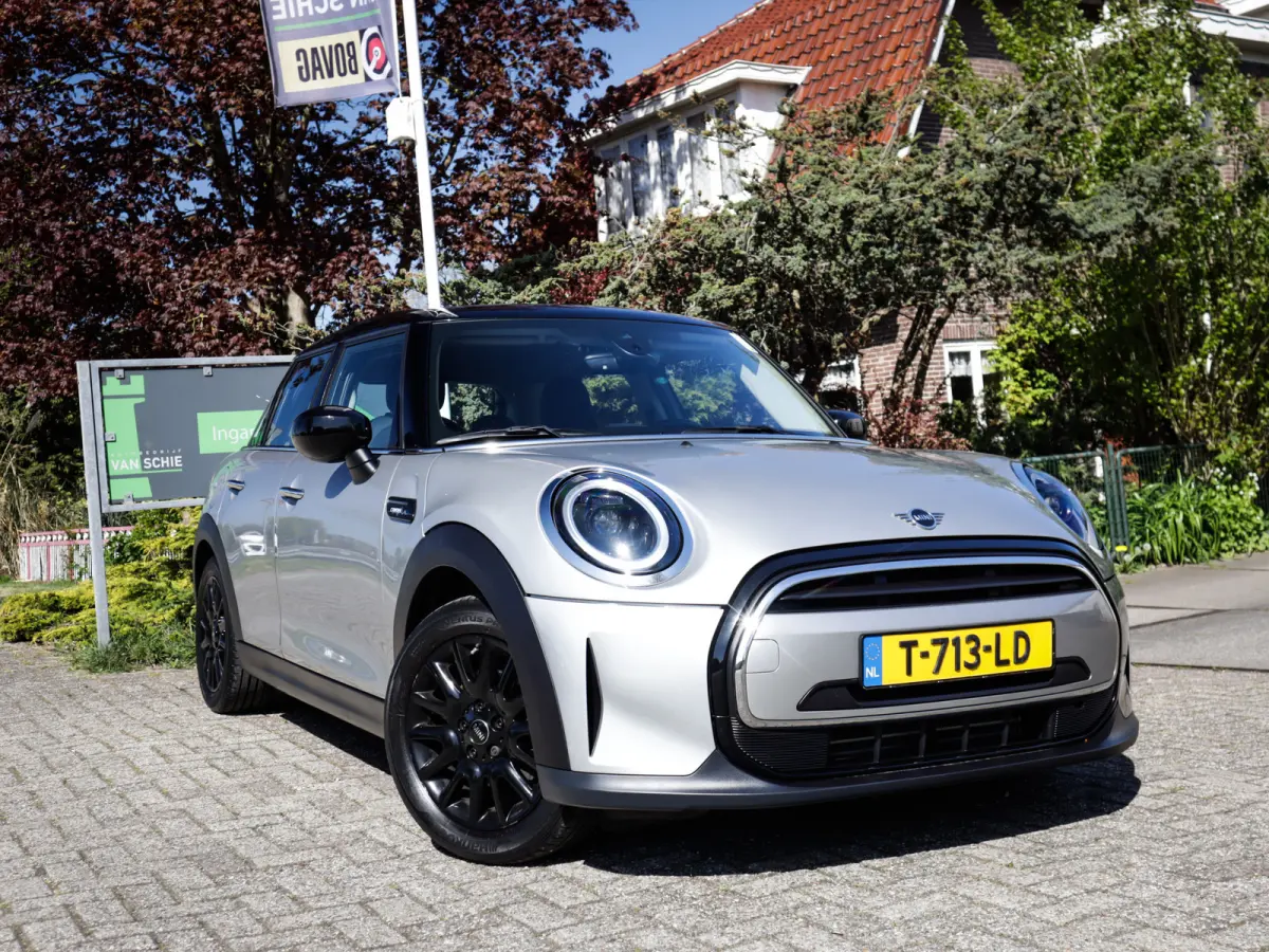 Mini 1.5 Camden Edition 1e-Eig. & Dealer-Onderh. BOVAG-Garantie. NL-Auto.