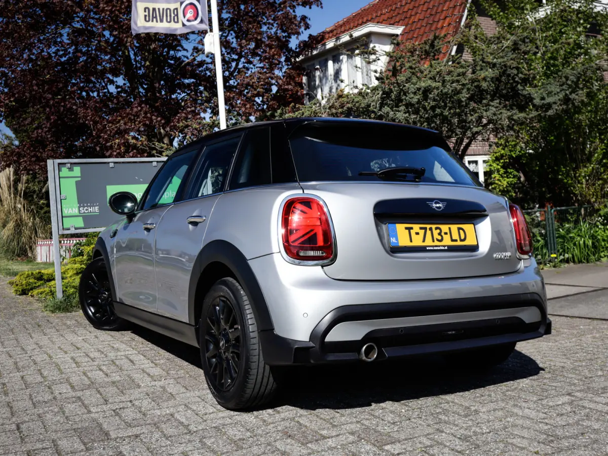 Mini 1.5 Camden Edition 1e-Eig. & Dealer-Onderh. BOVAG-Garantie. NL-Auto.