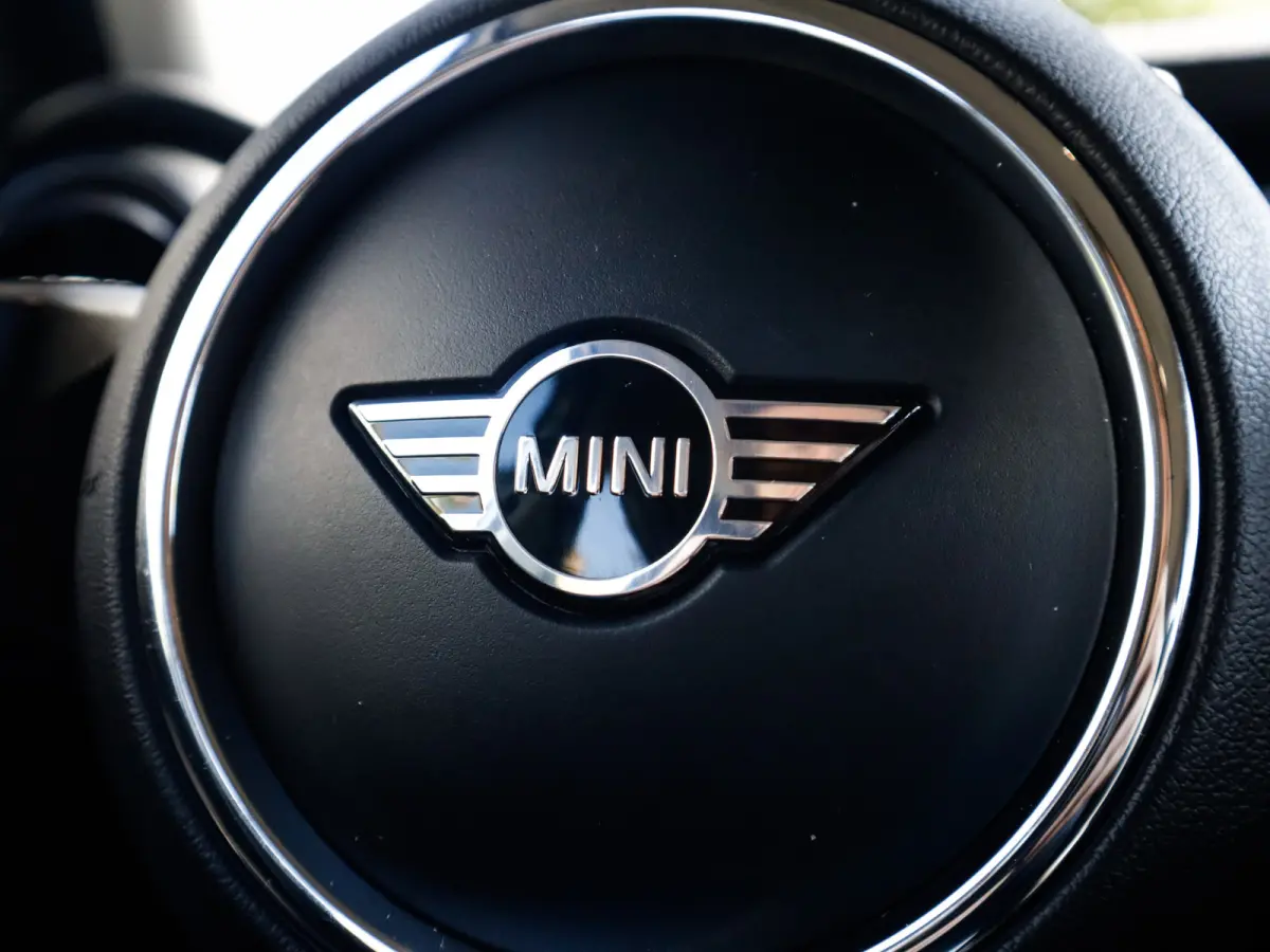 Mini 1.5 Camden Edition 1e-Eig. & Dealer-Onderh. BOVAG-Garantie. NL-Auto.