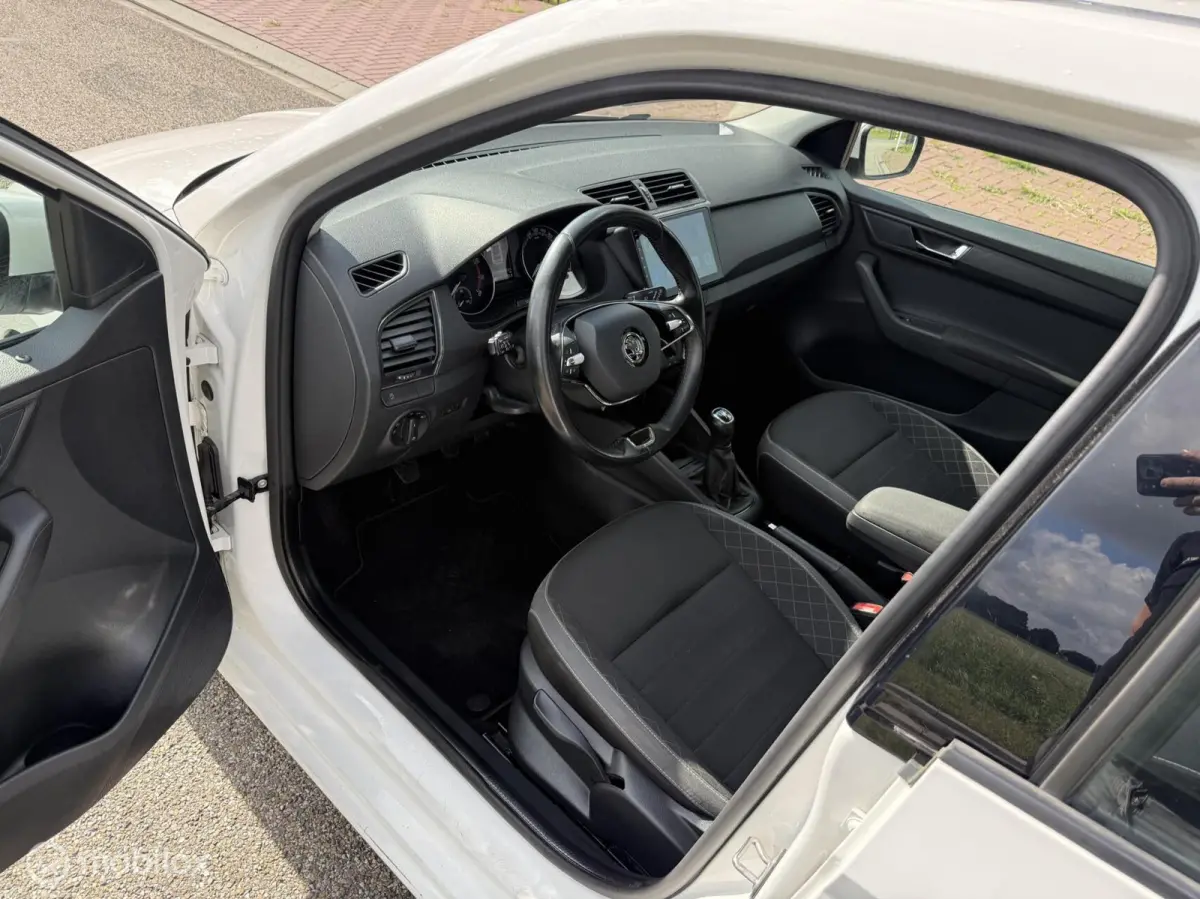 1.0 TSI Ambition Apple Carplay