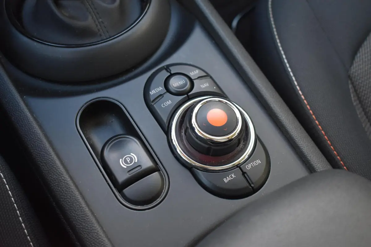1.5 Cooper Business Ed. | Pano | LED | Carplay |