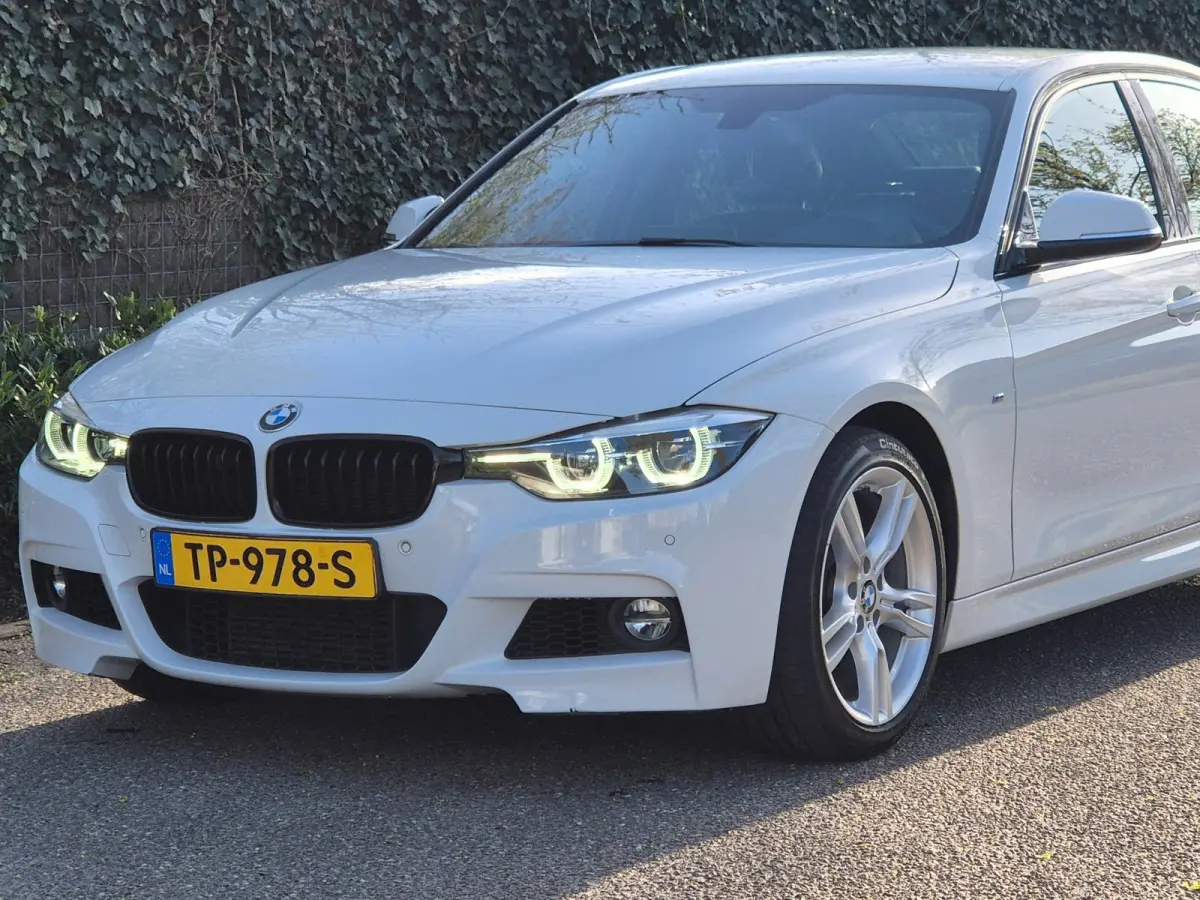 M Sport Virtual dash Apple CarPlay 18inch DAB+ Cruise 100% dealer onderhouden M Sport Edition