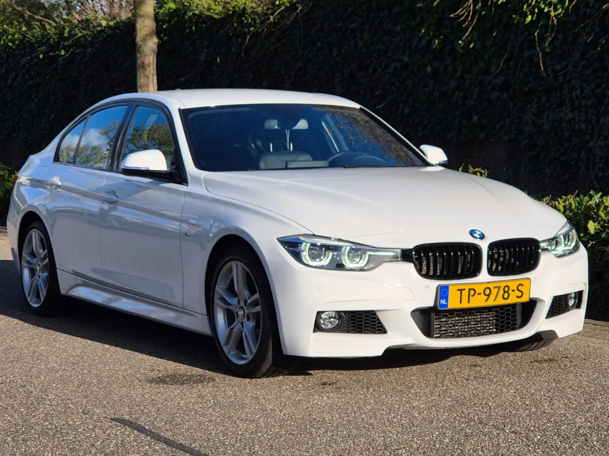 M Sport Virtual dash Apple CarPlay 18inch DAB+ Cruise 100% dealer onderhouden M Sport Edition