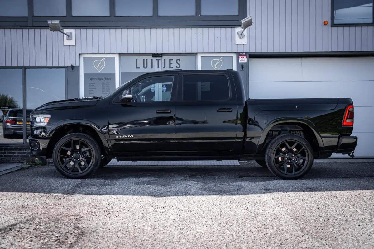1500 5.7L V8 4x4 Laramie I Pano-dak I H&K I Luchtvering I 360° I Prins-LPG I ACC I Elek.-Sidebars