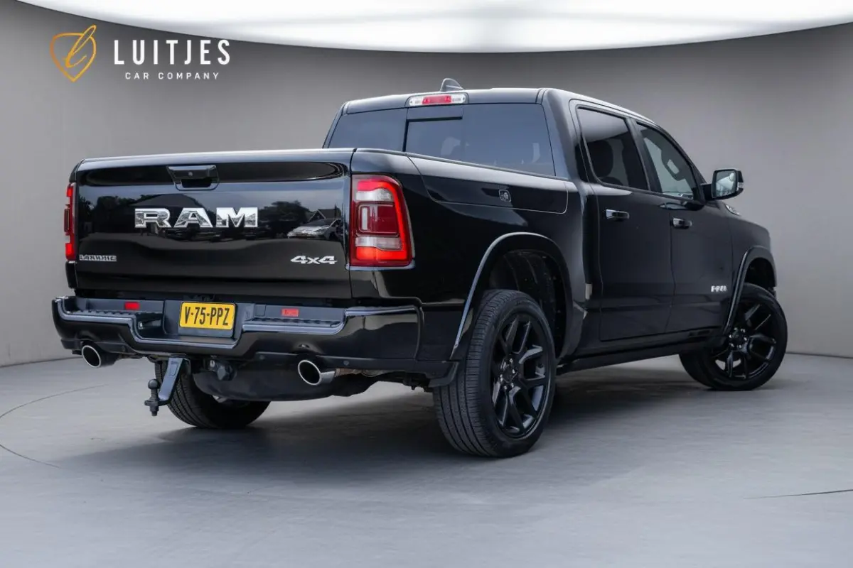 1500 5.7L V8 4x4 Laramie I Pano-dak I H&K I Luchtvering I 360° I Prins-LPG I ACC I Elek.-Sidebars
