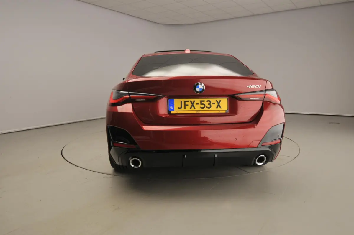420i | M-Sportpakket | LED | Navigatie | Schuifdak | Sportstoelen | Stoelverwarming | DAB | Alu 20 inch