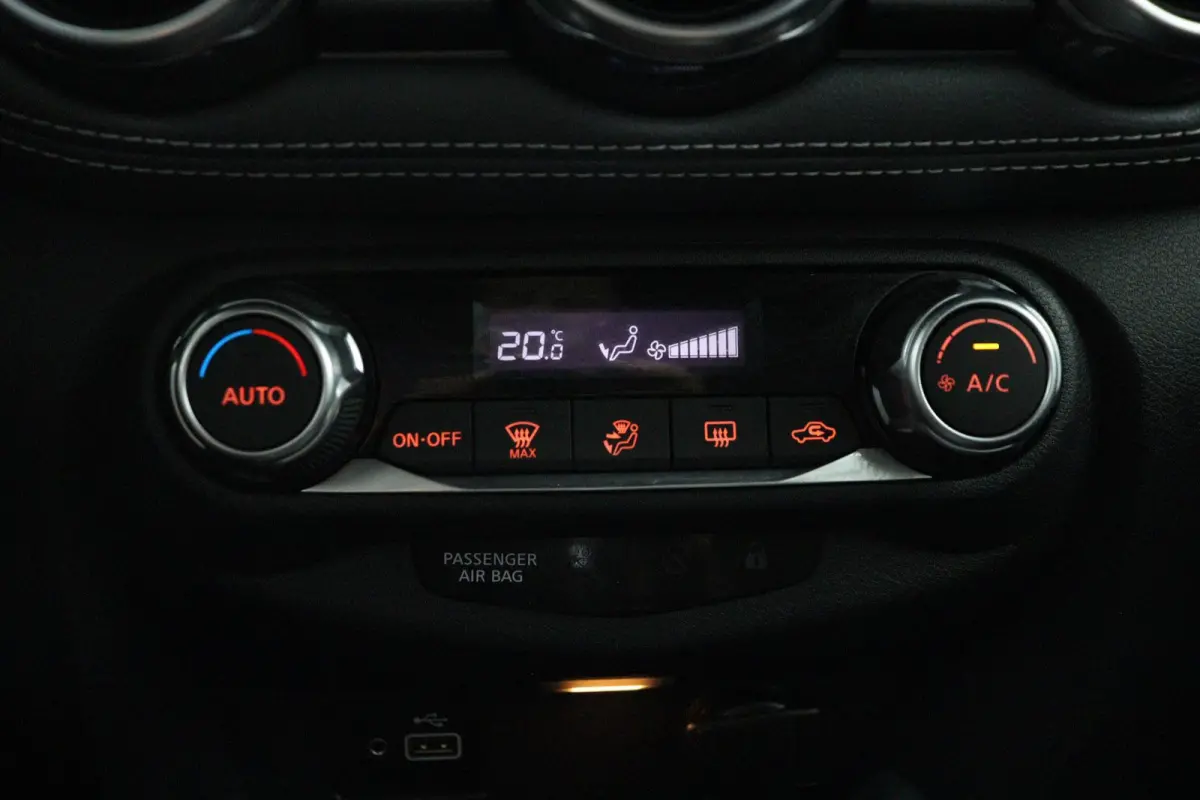 1.0 DIG-T N-Connecta | Parkeercamera | Climate Control |