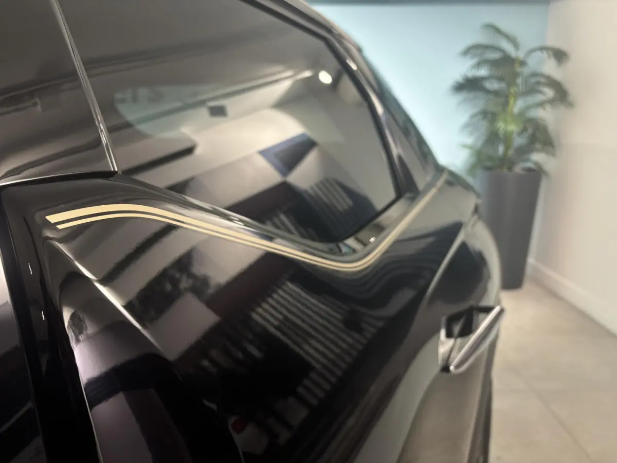 1.2 Hybrid 136 Edition France | 360 vision | Stoelverwarming | Alcantara | Apple Carplay - Android Auto