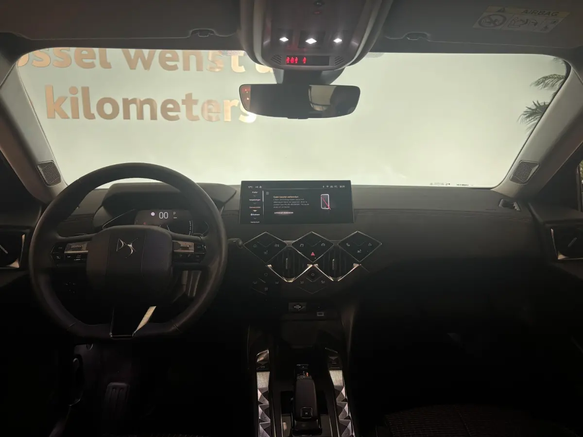 1.2 Hybrid 136 Edition France | 360 vision | Stoelverwarming | Alcantara | Apple Carplay - Android Auto