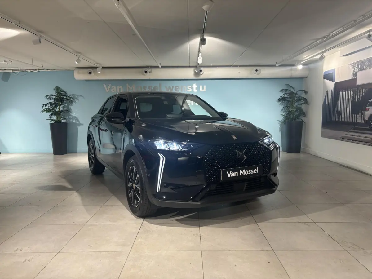 1.2 Hybrid 136 Edition France | 360 vision | Stoelverwarming | Alcantara | Apple Carplay - Android Auto