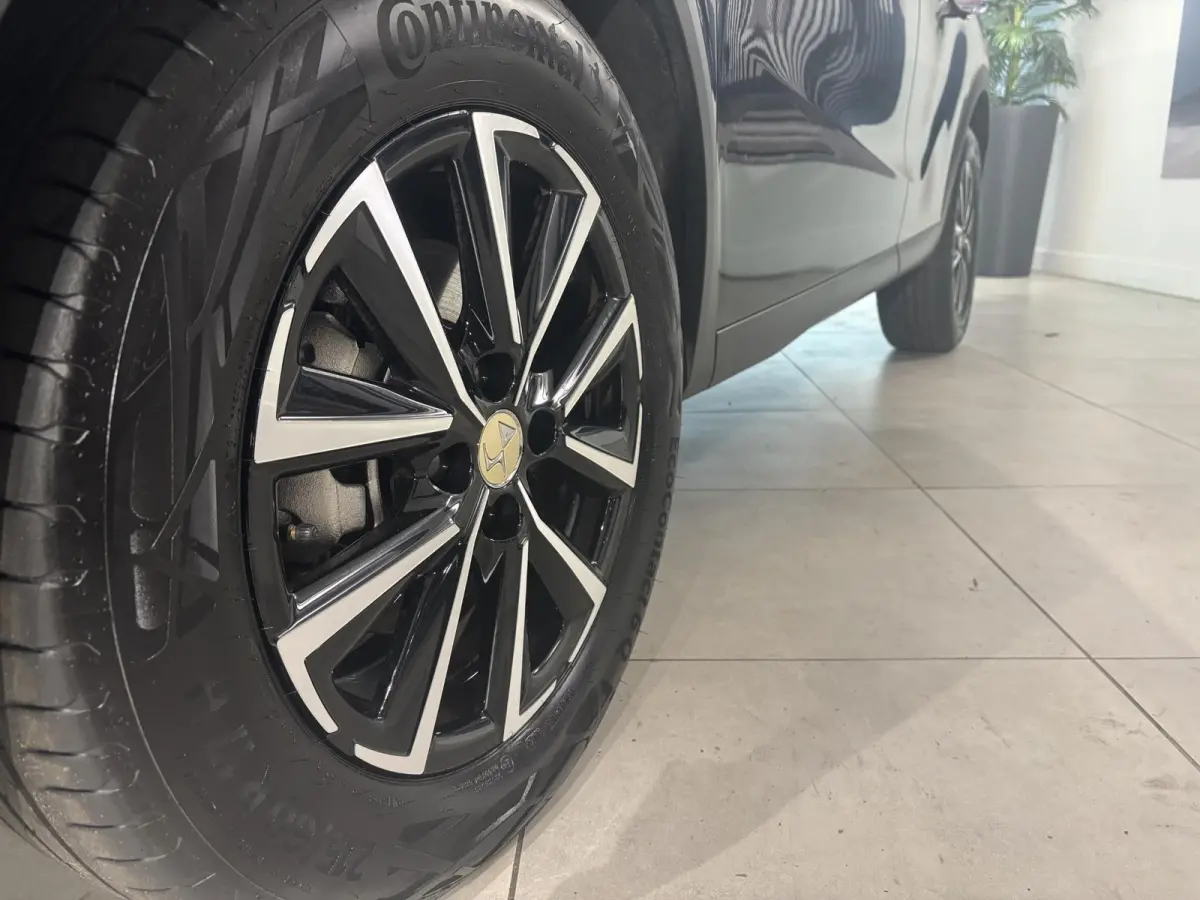 1.2 Hybrid 136 Edition France | 360 vision | Stoelverwarming | Alcantara | Apple Carplay - Android Auto