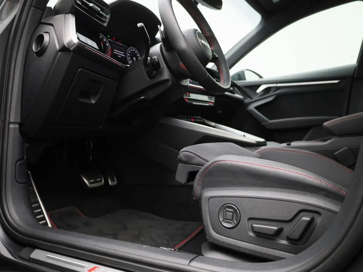 45 TFSI e S edition Competition 245 PK | S-line | Panoramadak | Automaat | Navigatie | Smartphone interface | Climate Control | Stoelverwarming | Lichtmetalen velgen |