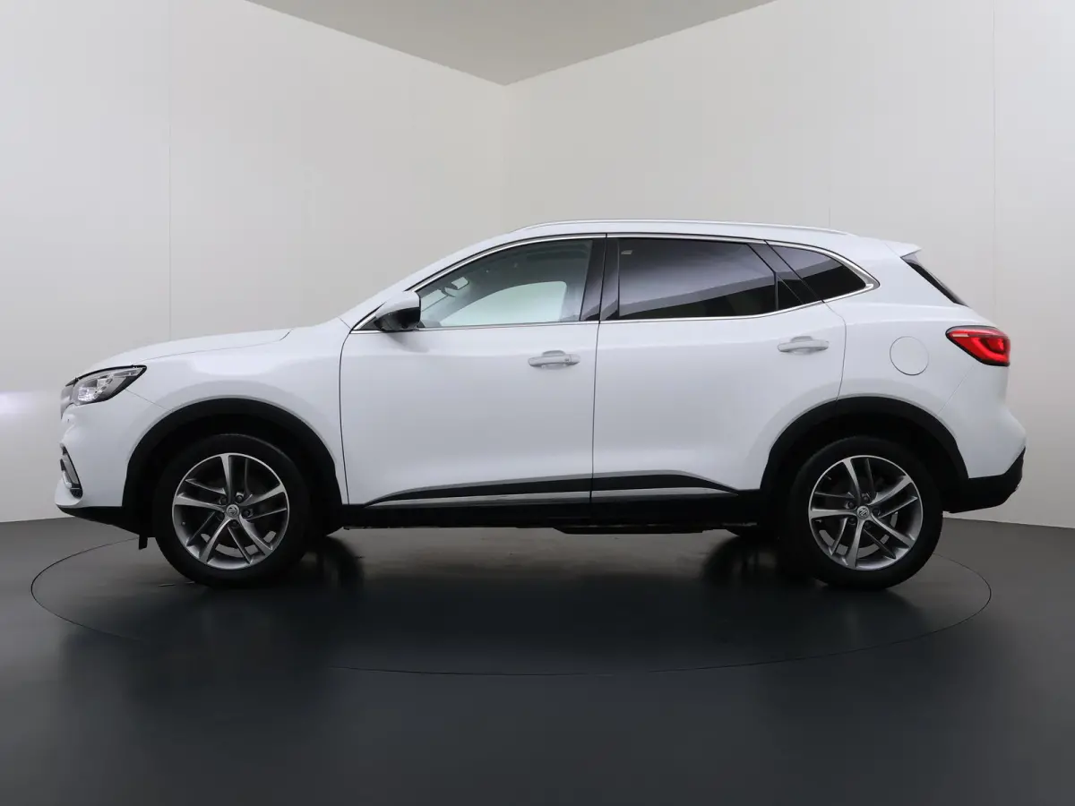 1.5 TGDI Luxury PHEV | MEGA COMPLEET! | COMPLETE HISTORIE AANWEZIG | FABRIEKSGARANTIE T/M 06-2029 | 52km WLTP ELECTR RIJBEREIK, TOTAAL RIJBEREIK TOT 1.000km!