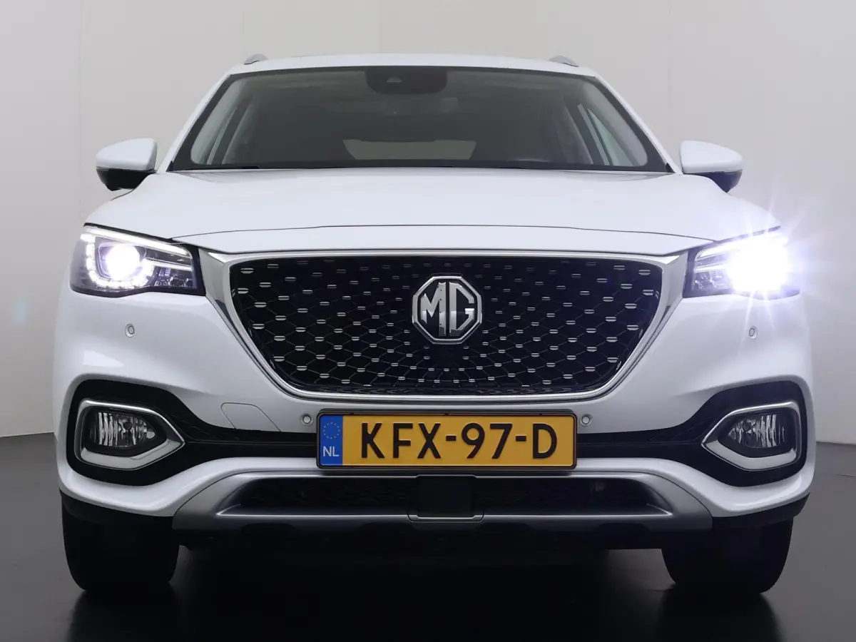 1.5 TGDI Luxury PHEV | MEGA COMPLEET! | COMPLETE HISTORIE AANWEZIG | FABRIEKSGARANTIE T/M 06-2029 | 52km WLTP ELECTR RIJBEREIK, TOTAAL RIJBEREIK TOT 1.000km!
