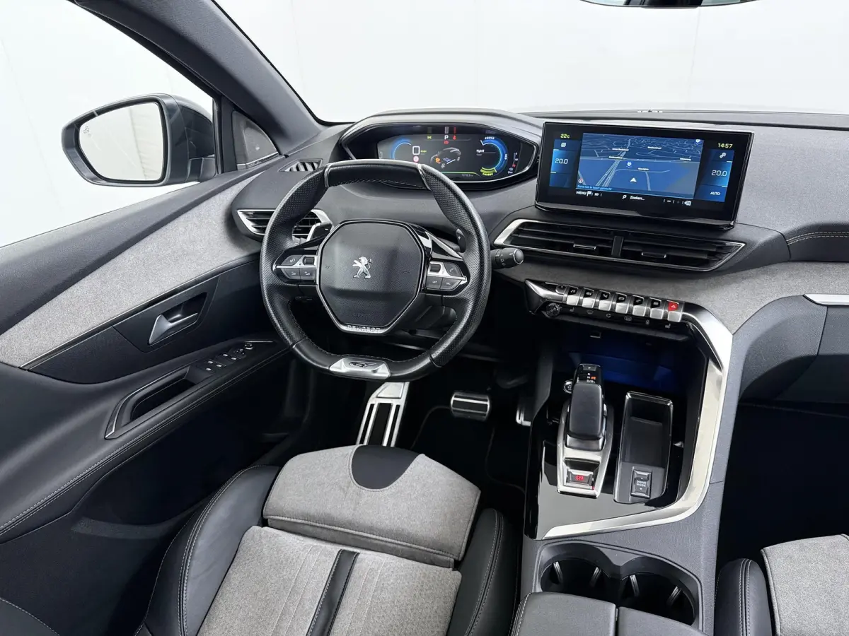 1.6 HYbrid 225 GT ACC INCL. STOP&GO-FUNCTIE | MEMORY SEAT | ALCANTARA | ELEKTRISCHE KOFFERBAK | 19 INCH | FOCAL AUDIO | STOELVERWARMING | RIJKLAAR GELEVERD MET 12 MND BOVAG GARANTIE