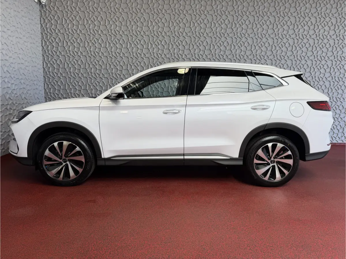 217PK PHEV NIEUWE AUTO PANO HEADUP 360.CAM STOEL/STUUR VERW STOEL.VENTILATIE INFINITY/AUDIO 12/2025