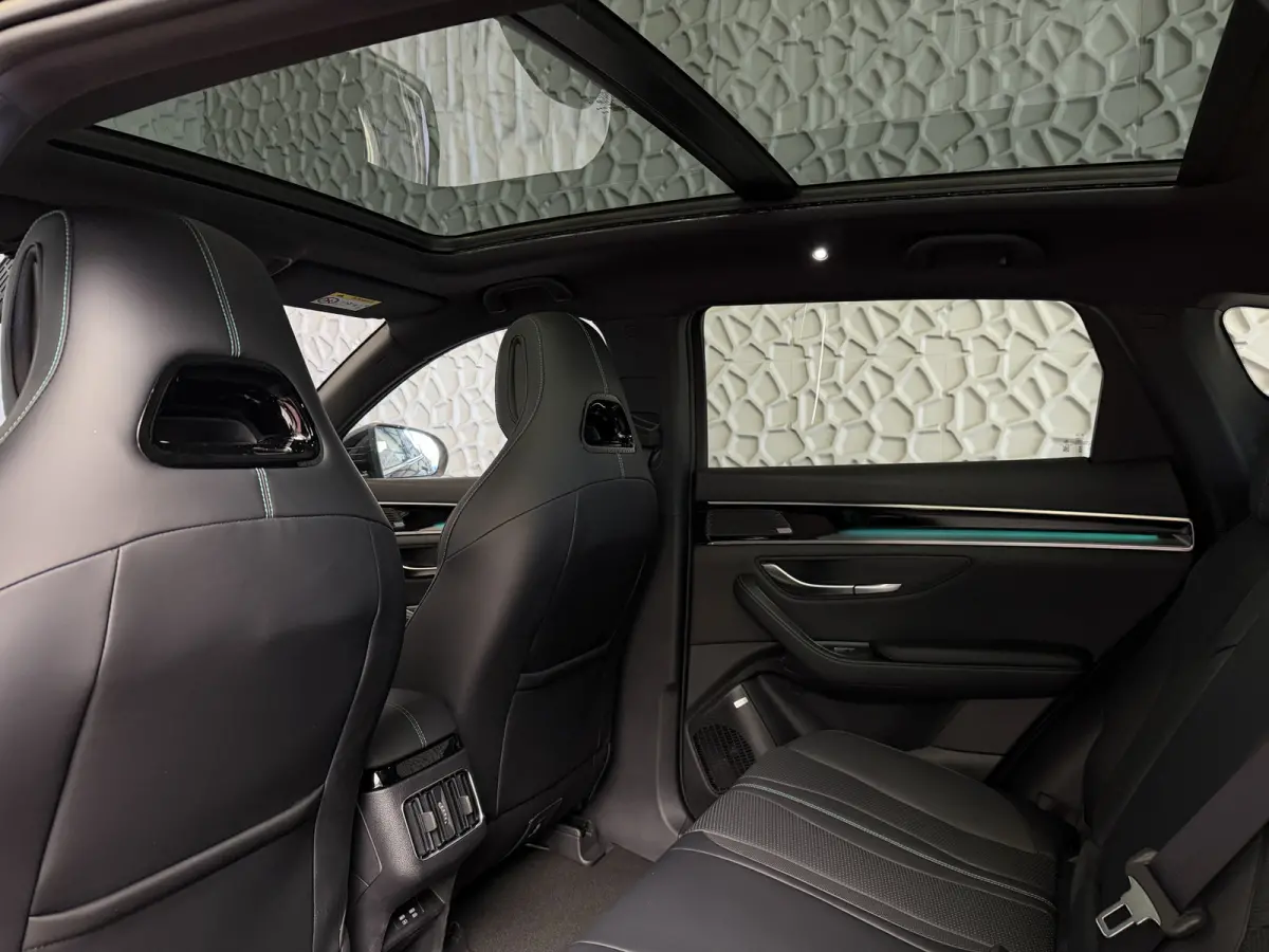 1.5 T DM-i AWD 324PK 18,3KW DESIGN PANO HEADUP 360.CAM STOEL/STUUR VERW STOEL.VENTILATIE INFINITY/AUDIO 6 JAAR GARANTIE phev