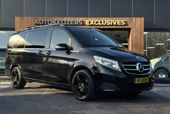 220d Lang DC Edition Navi Leer 5 persoons trekhaak