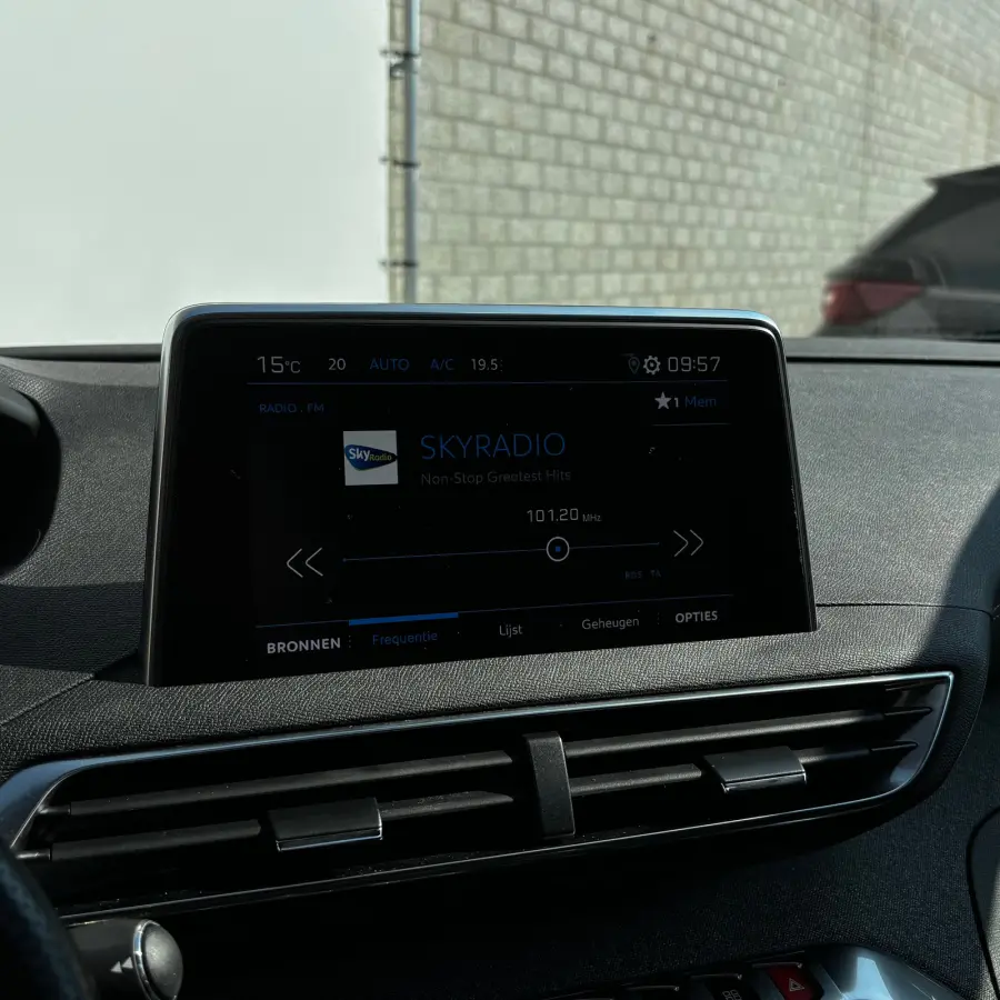 1.2 Turbo GT Line | Apple Carplay/Android Auto|telefoonintegratie premium | Armsteun voor | Centrale deurvergrendeling met afstandsbediening