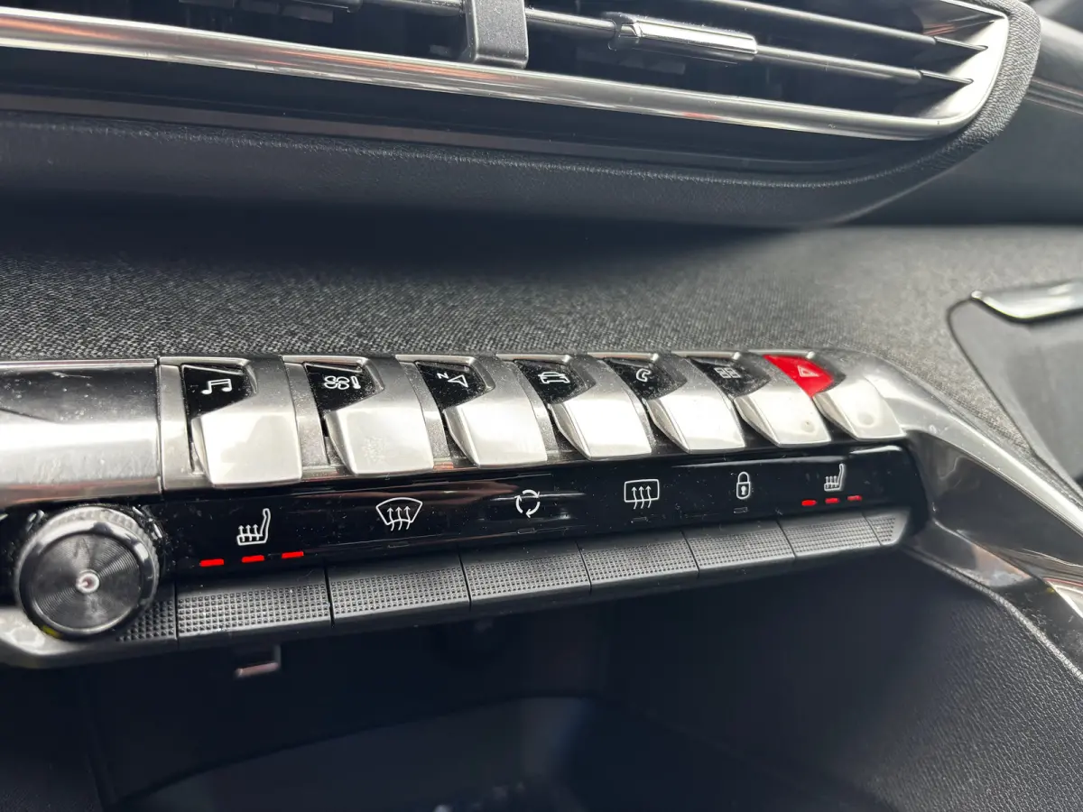 1.2 Turbo GT Line | Apple Carplay/Android Auto|telefoonintegratie premium | Armsteun voor | Centrale deurvergrendeling met afstandsbediening