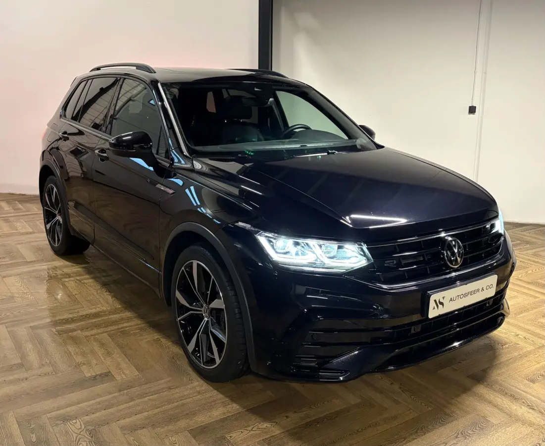 1.5 TSI R-Line PANO KEYLESS CAM