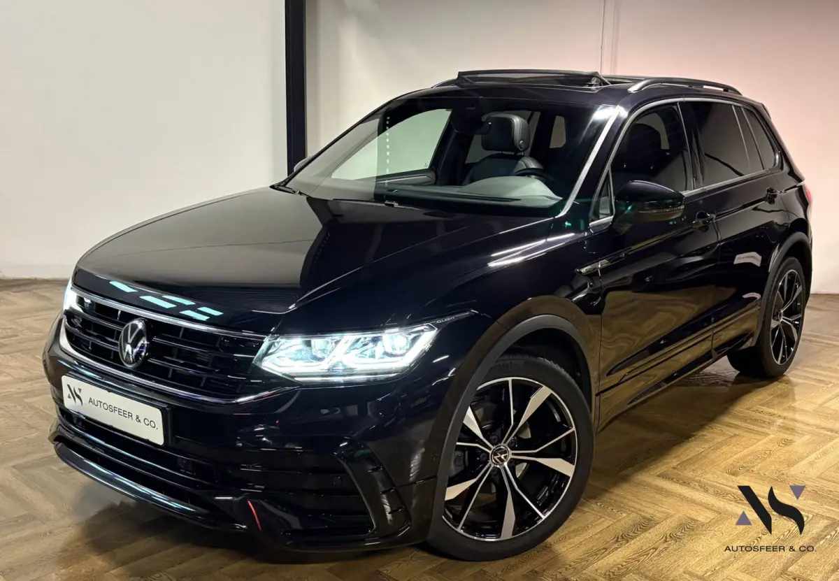 1.5 TSI R-Line PANO KEYLESS CAM