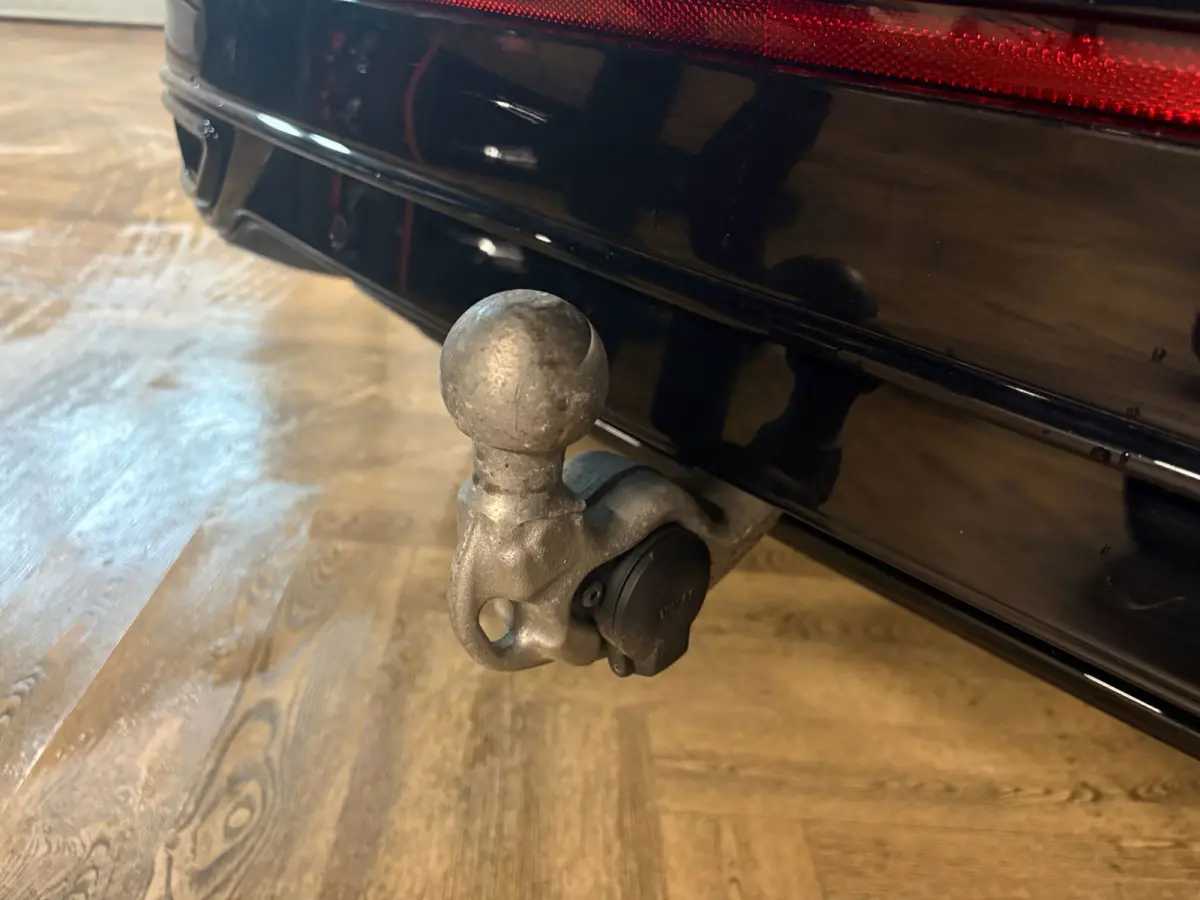 1.5 TSI R-Line PANO KEYLESS CAM