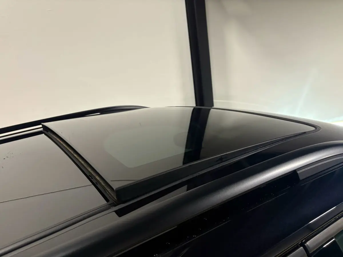1.5 TSI R-Line PANO KEYLESS CAM