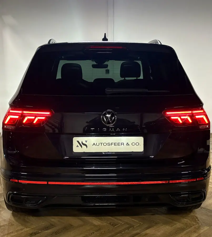 1.5 TSI R-Line PANO KEYLESS CAM