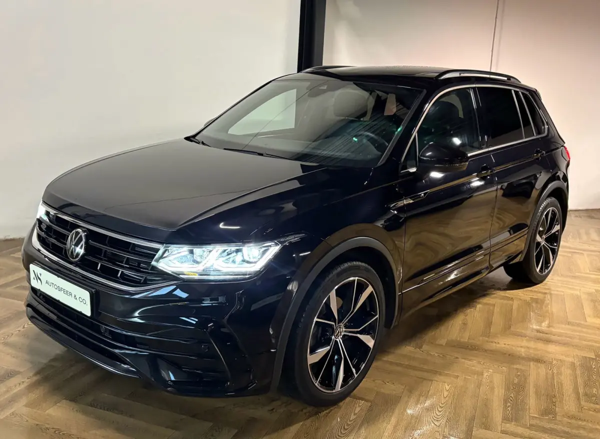 1.5 TSI R-Line PANO KEYLESS CAM