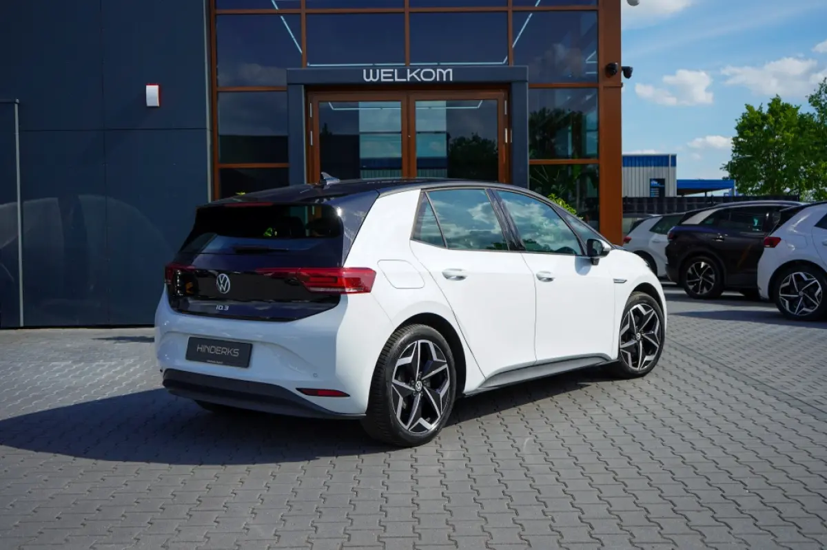 Pro Performance 58 kWh | Led | Metallic | Cruise | PDC |