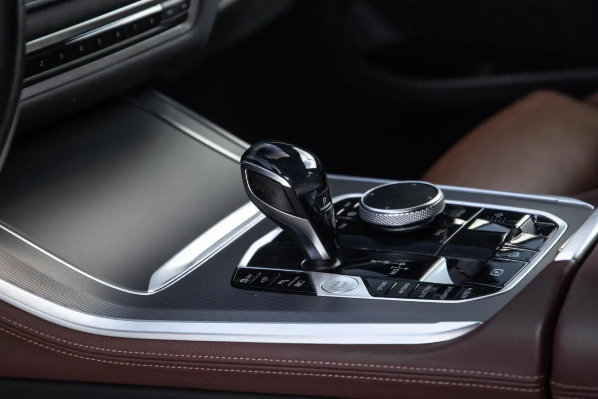 xDrive45e Executive 360 CAMERA / BRUIN LEER / LED / KEYLESS / STOELVERWARMING / LEER