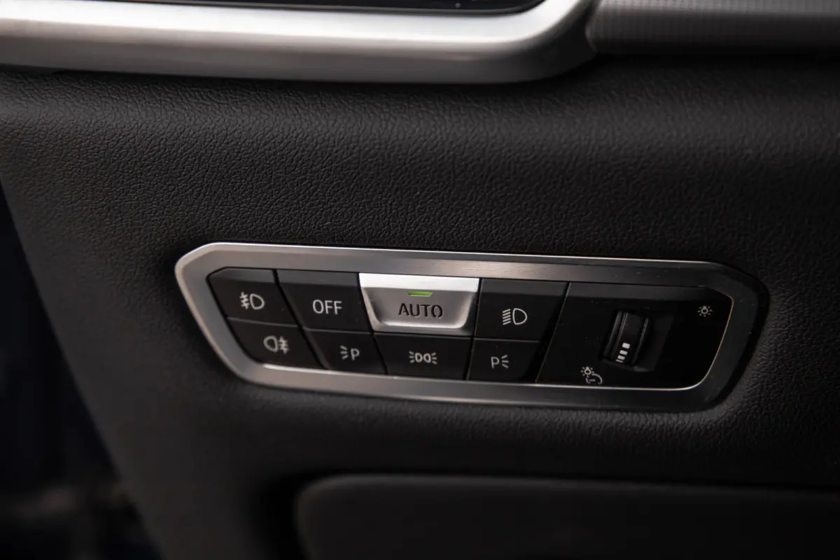 xDrive45e Executive 360 CAMERA / BRUIN LEER / LED / KEYLESS / STOELVERWARMING / LEER