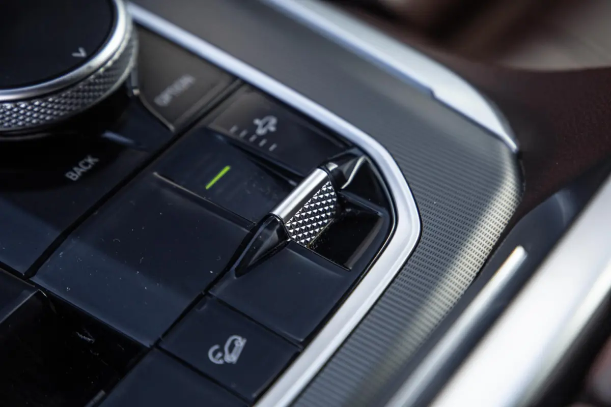 xDrive45e Executive 360 CAMERA / BRUIN LEER / LED / KEYLESS / STOELVERWARMING / LEER