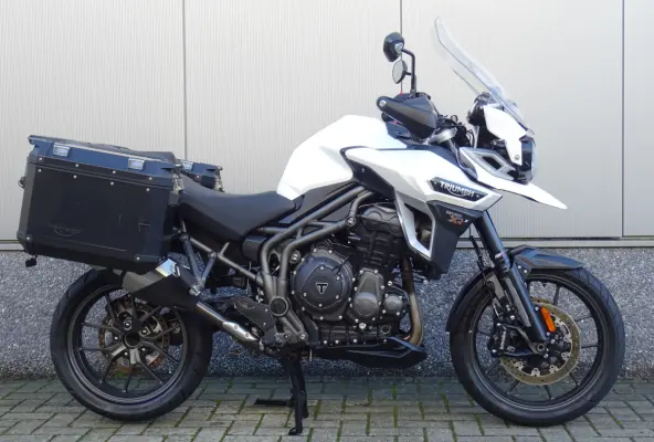 EXPLORER 1200 XRX