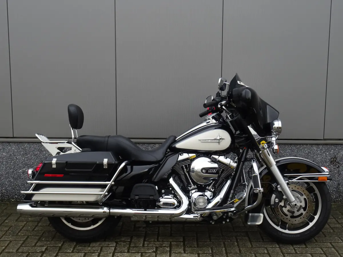 Harley Davidson Electra Glide leasen
