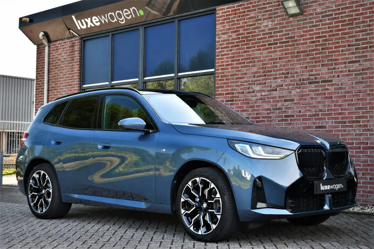 30e xDrive M-Sport Pano ACC 360 H/K HUD 20inch