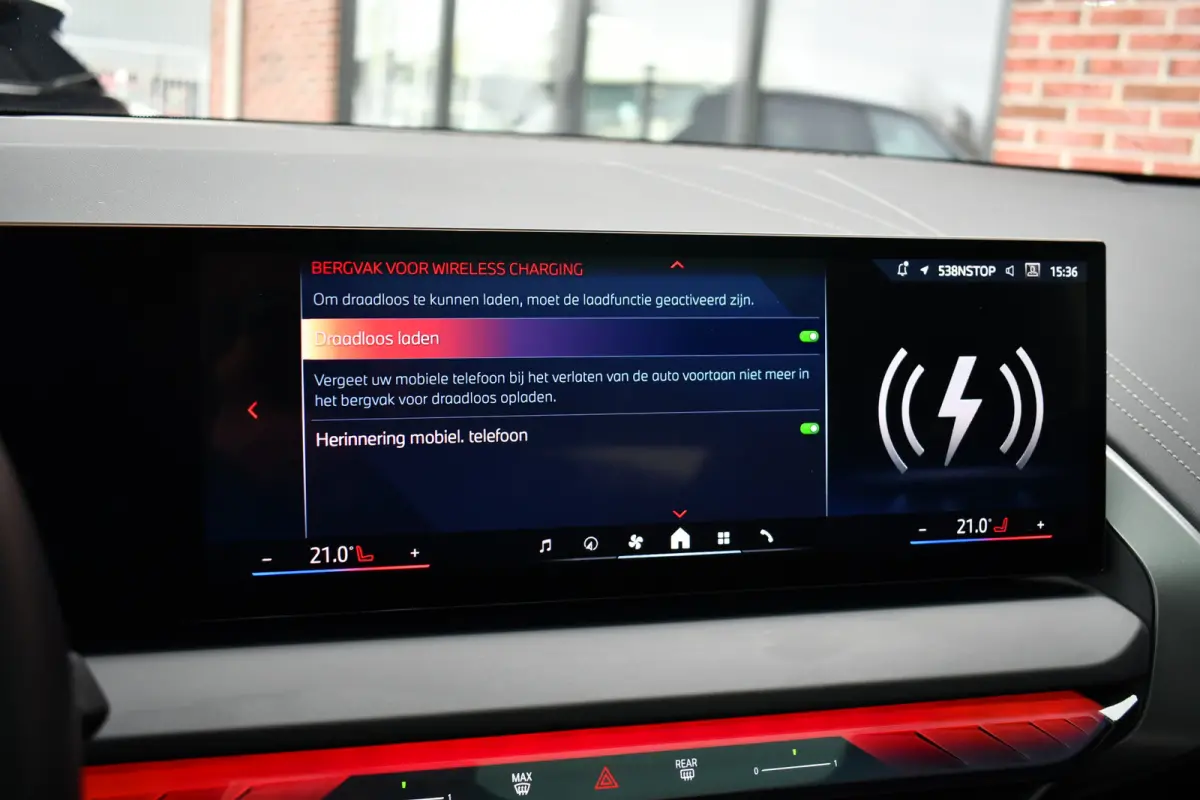 30e xDrive M-Sport Pano ACC 360 H/K HUD 20inch