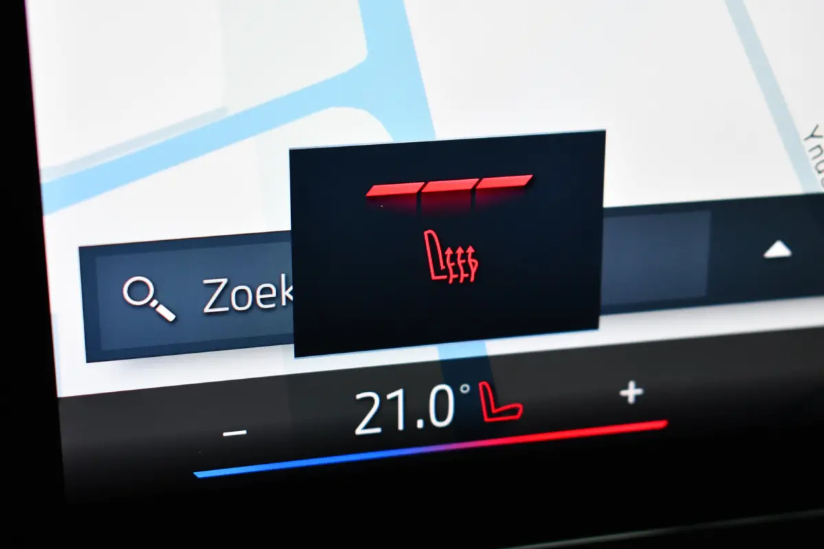30e xDrive M-Sport Pano ACC 360 H/K HUD 20inch