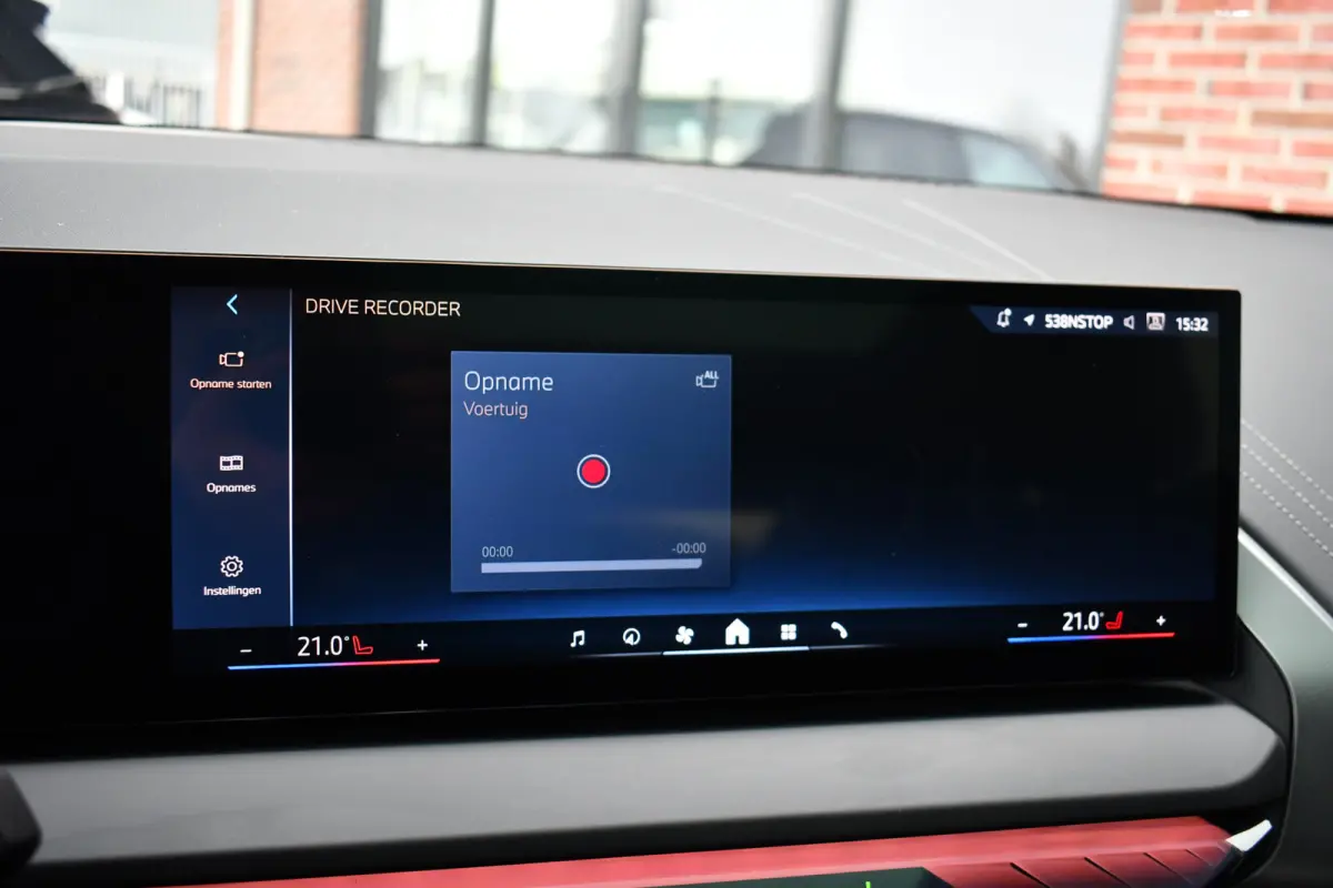 30e xDrive M-Sport Pano ACC 360 H/K HUD 20inch