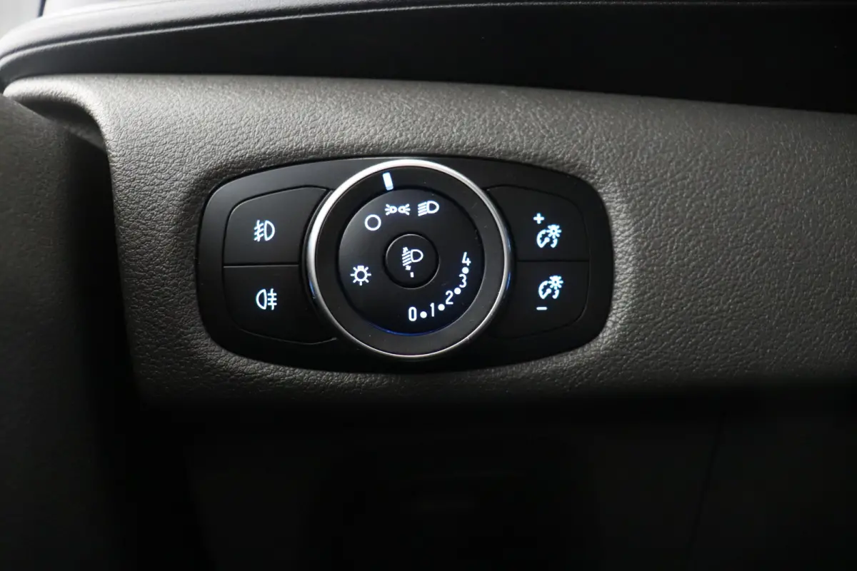 2.0 TDCI EURO 6 - Airco - Cruise - Trekhaak - € 12.900,- Excl.
